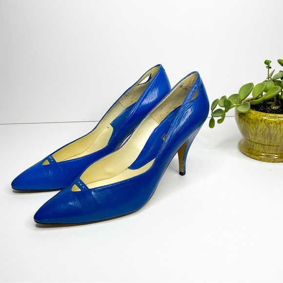 Vintage Shoes - VINTAGE RETRO 80s Electric Blue Leather Pumps